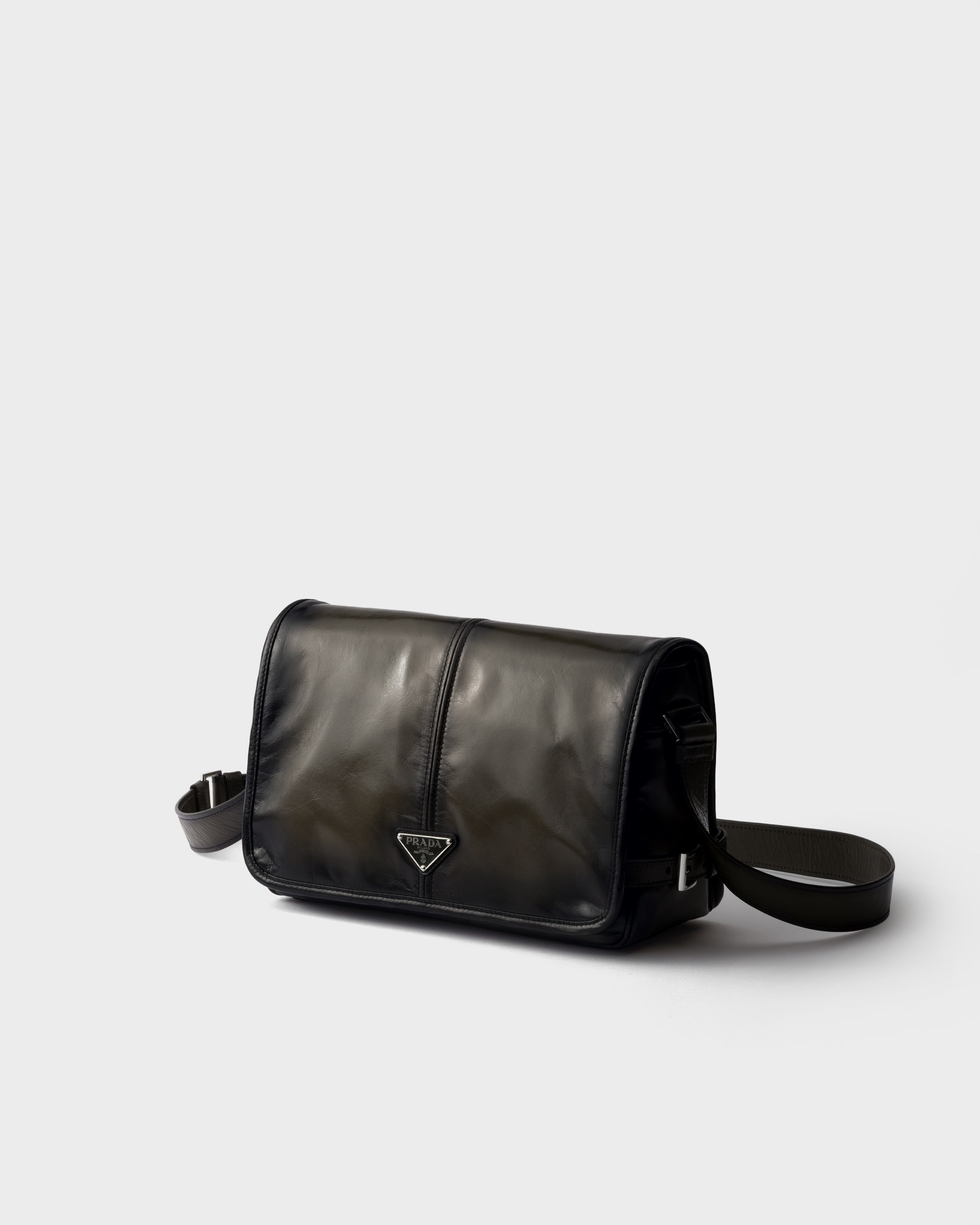 プラダ/PRADA/グッチ/ヴィトン/バレンシアガ Prada Keeps Title as World's Hottest Brand, According to New Ranking