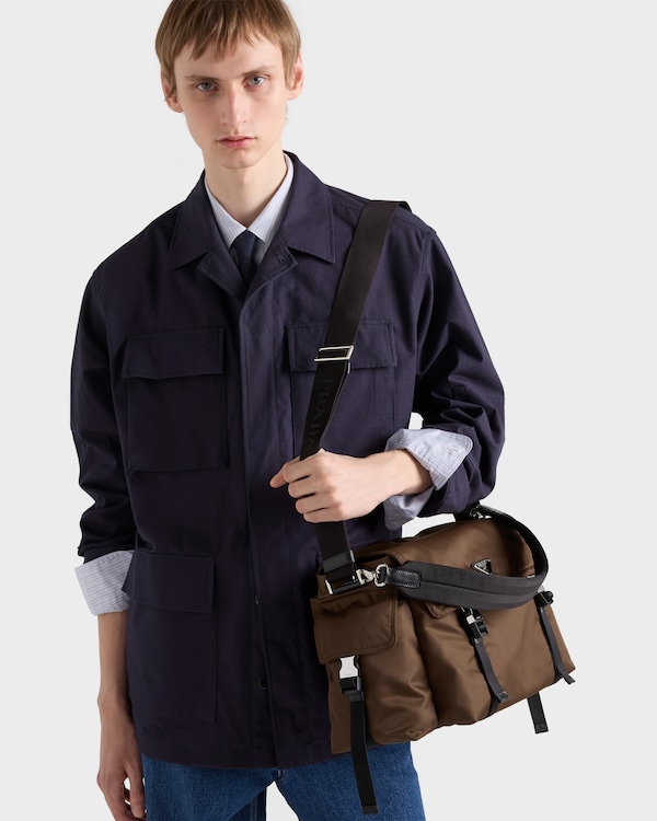 Prada Explore Re-Nylon与皮革包 - 赭褐色 Prada Explore Re-Nylon与皮革包 - 赭褐色