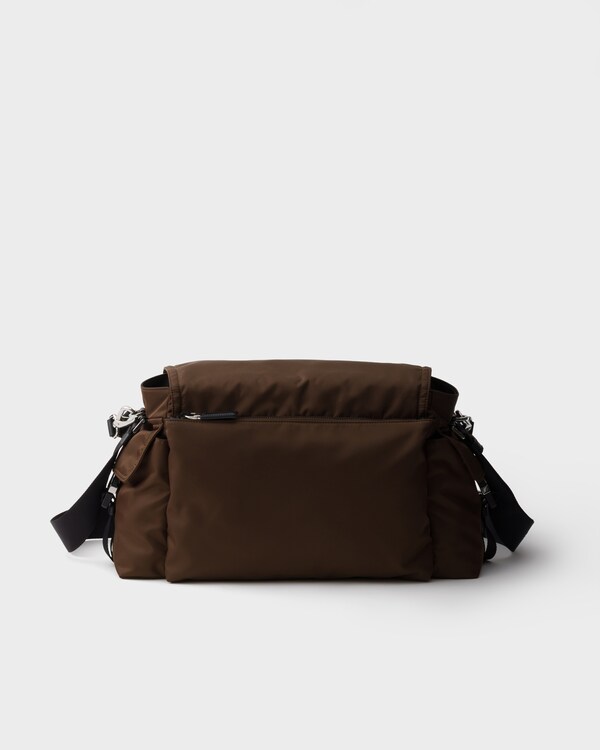 Prada Explore Re-Nylon与皮革包 - 赭褐色 Prada Explore Re-Nylon与皮革包 - 赭褐色