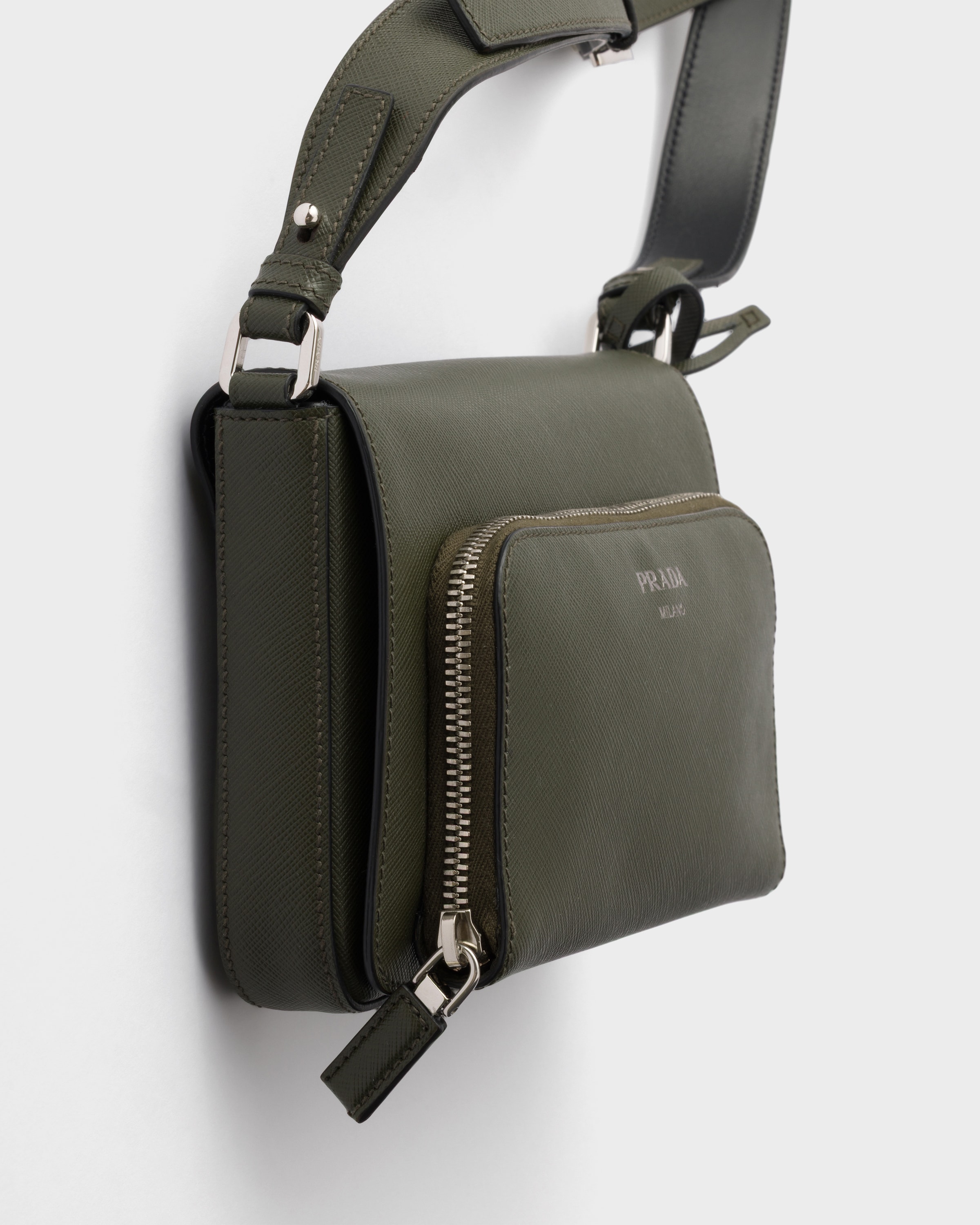 PRADA ショルダーバッグ グリーン レザー フォレストグリーン サフィアーノレザー ショルダーバッグ | PRADA - 日本