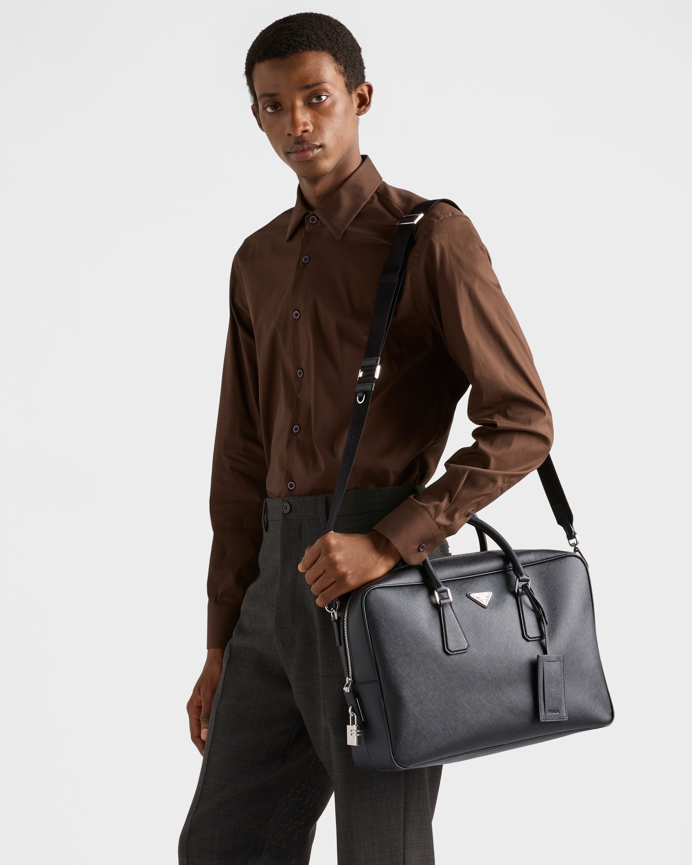 PRADA ブリーフケース ビジネスバッグ サフィアーノ　レザー ブラック 楽天市場】PRADA(プラダ) ブリーフケースビジネスバッグ トート