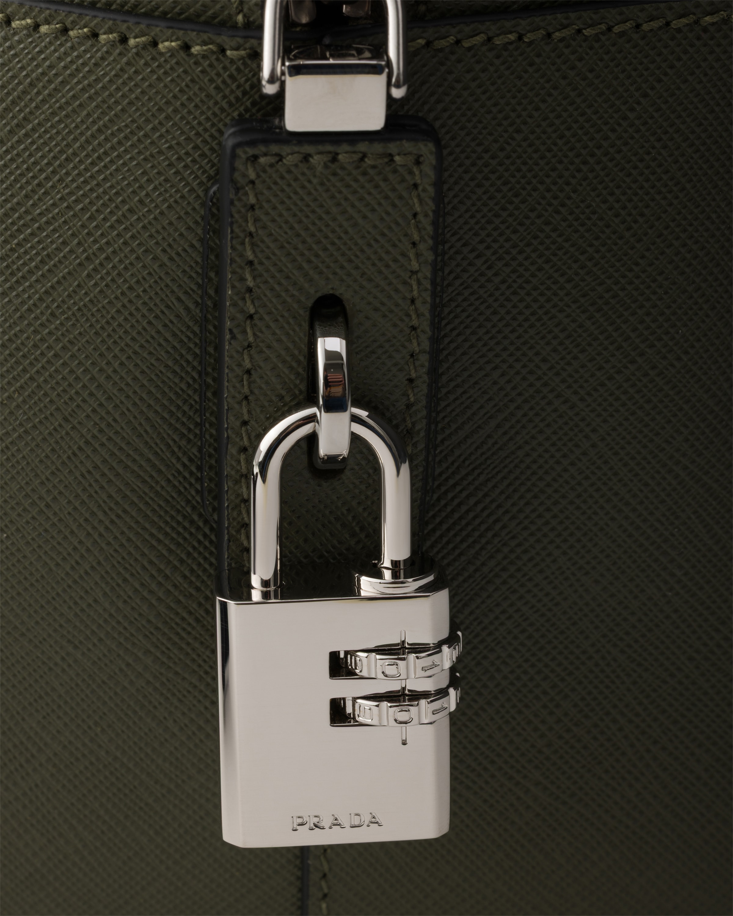 ローデングリーン サフィアーノレザー ブリーフケース | PRADA