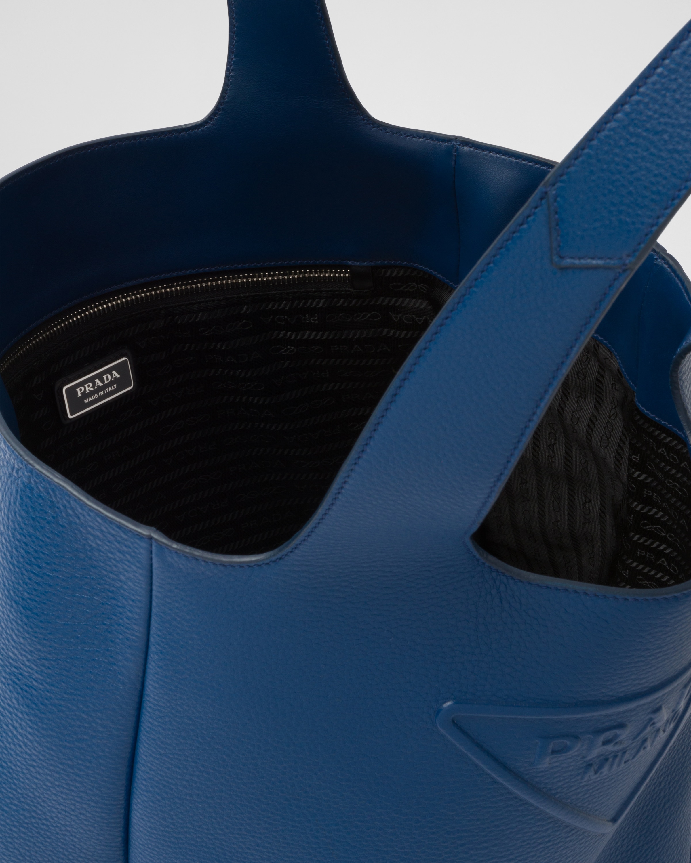 Prada Leather tote 5