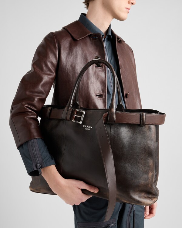 Prada Buckle Nappa皮革袢带手袋 Prada Buckle Nappa皮革袢带手袋