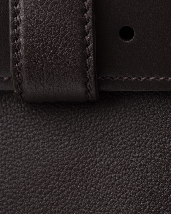 Sac Prada Buckle en cuir avec ceinture Sac Prada Buckle en cuir avec ceinture