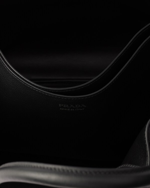 Bolso Prada Buckle de piel con cinturón con tachuelas Bolso Prada Buckle de piel con cinturón con tachuelas