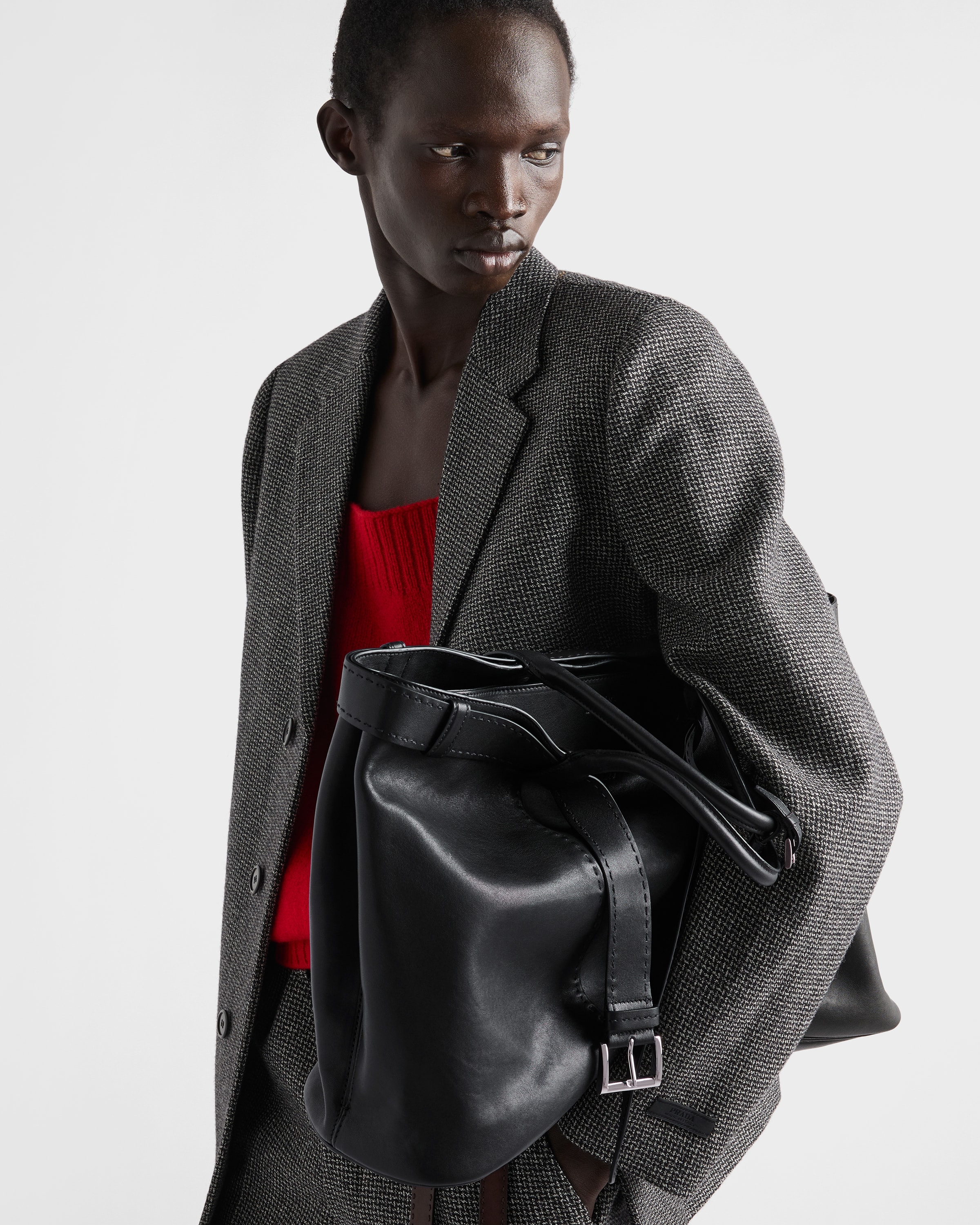 超希少サイズ50 新品同様　PRADA アーカイブ　ヌバックレザーテーラード Black Prada Buckle Antiqued Nappa Leather Bag | PRADA - Japan