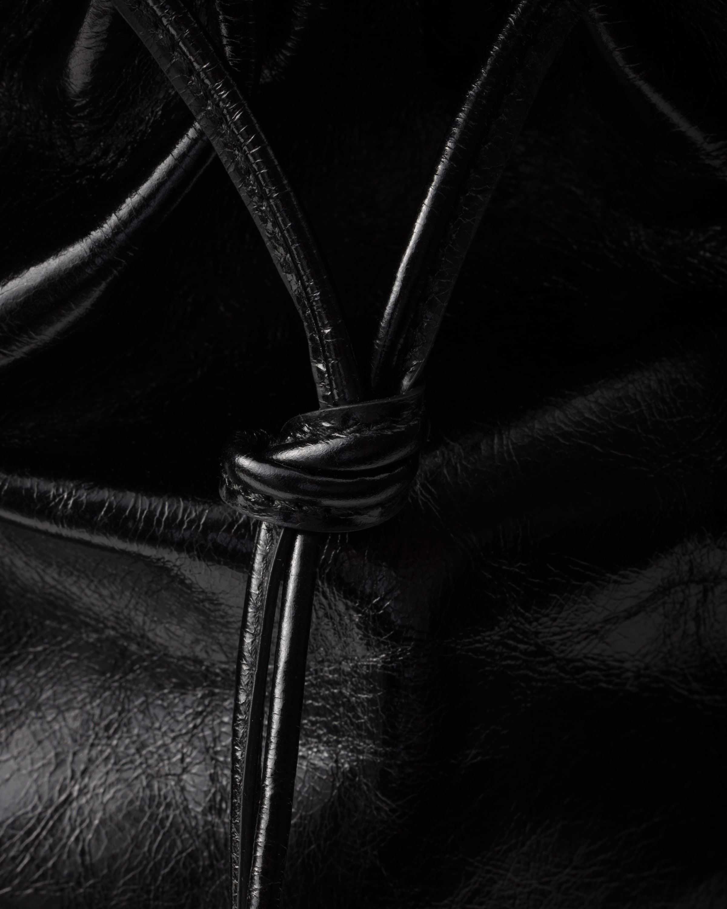 ブラック レザー トートバッグ | PRADA