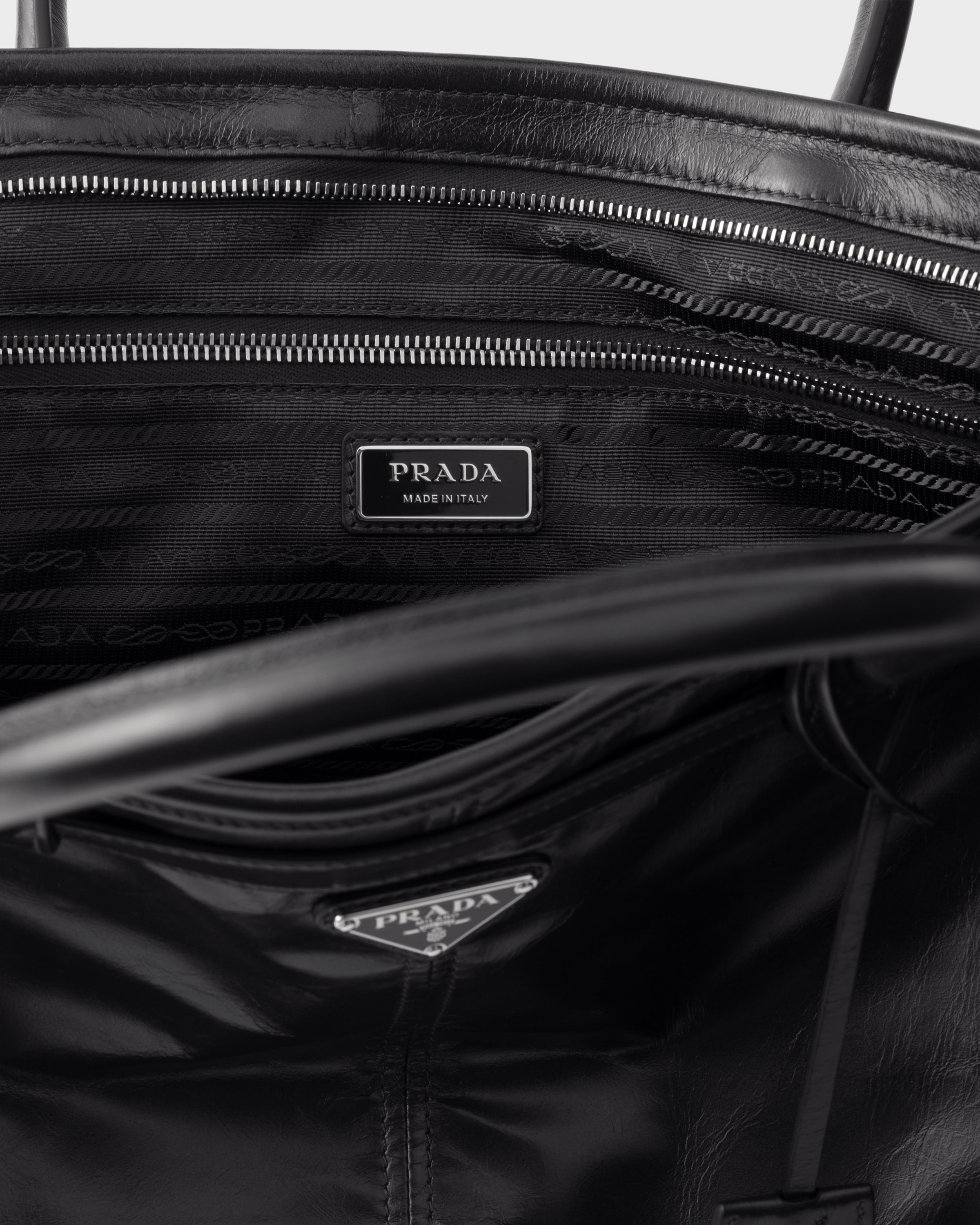 ブラック レザー トートバッグ | PRADA - 日本