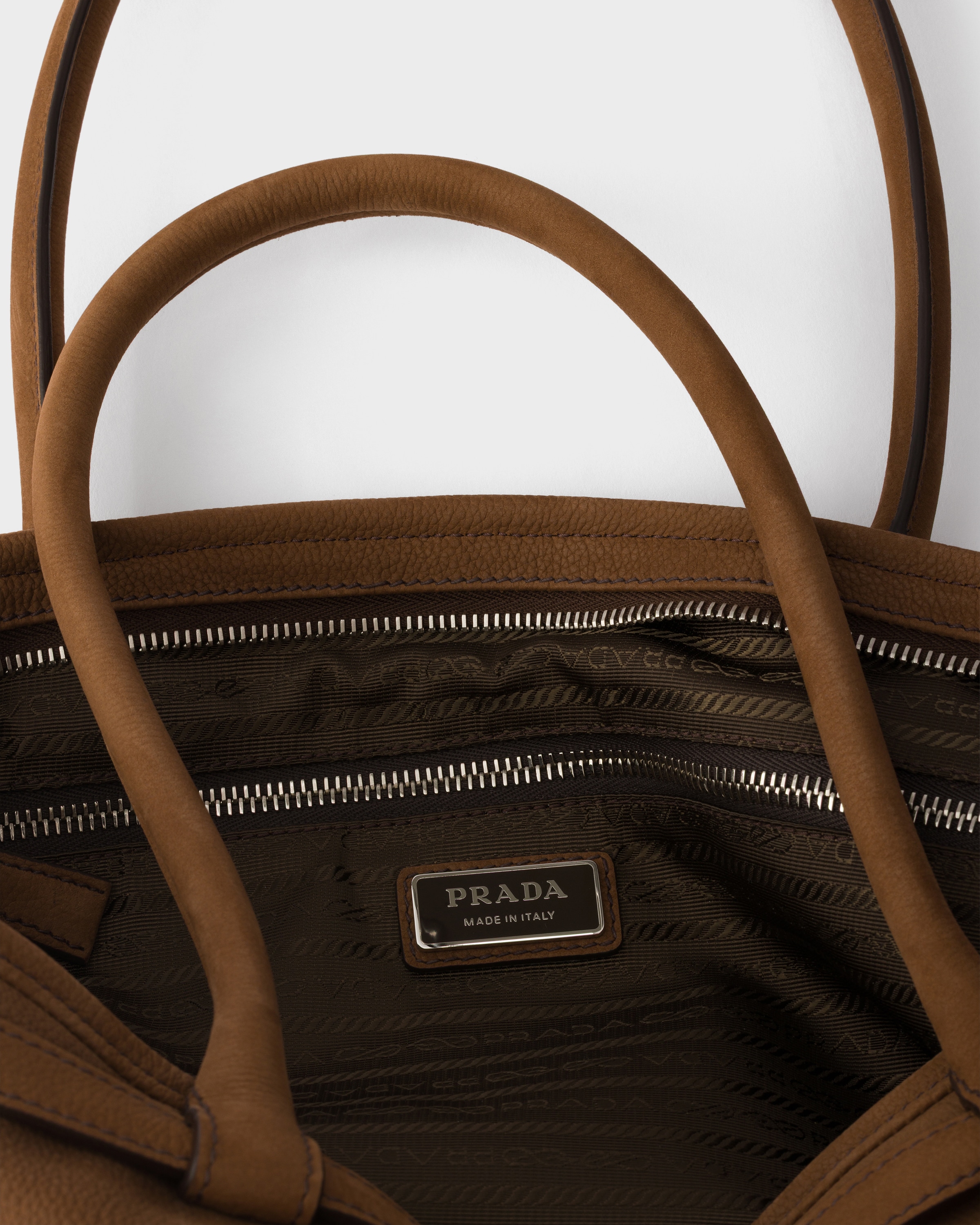 ココアブラウン ヌバックレザートートバッグ | PRADA - 日本
