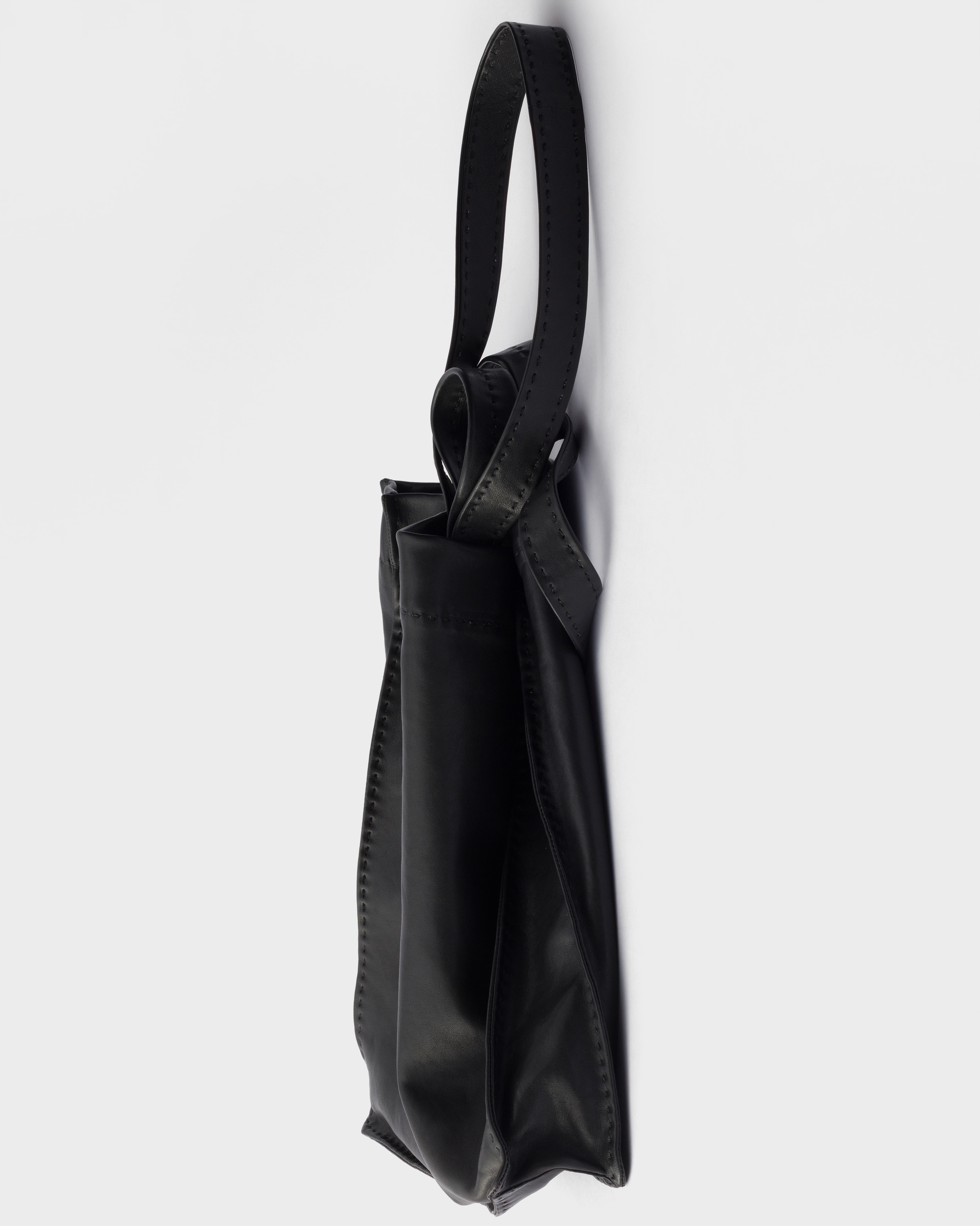 ブラック ナッパレザー トートバッグ | PRADA - 日本