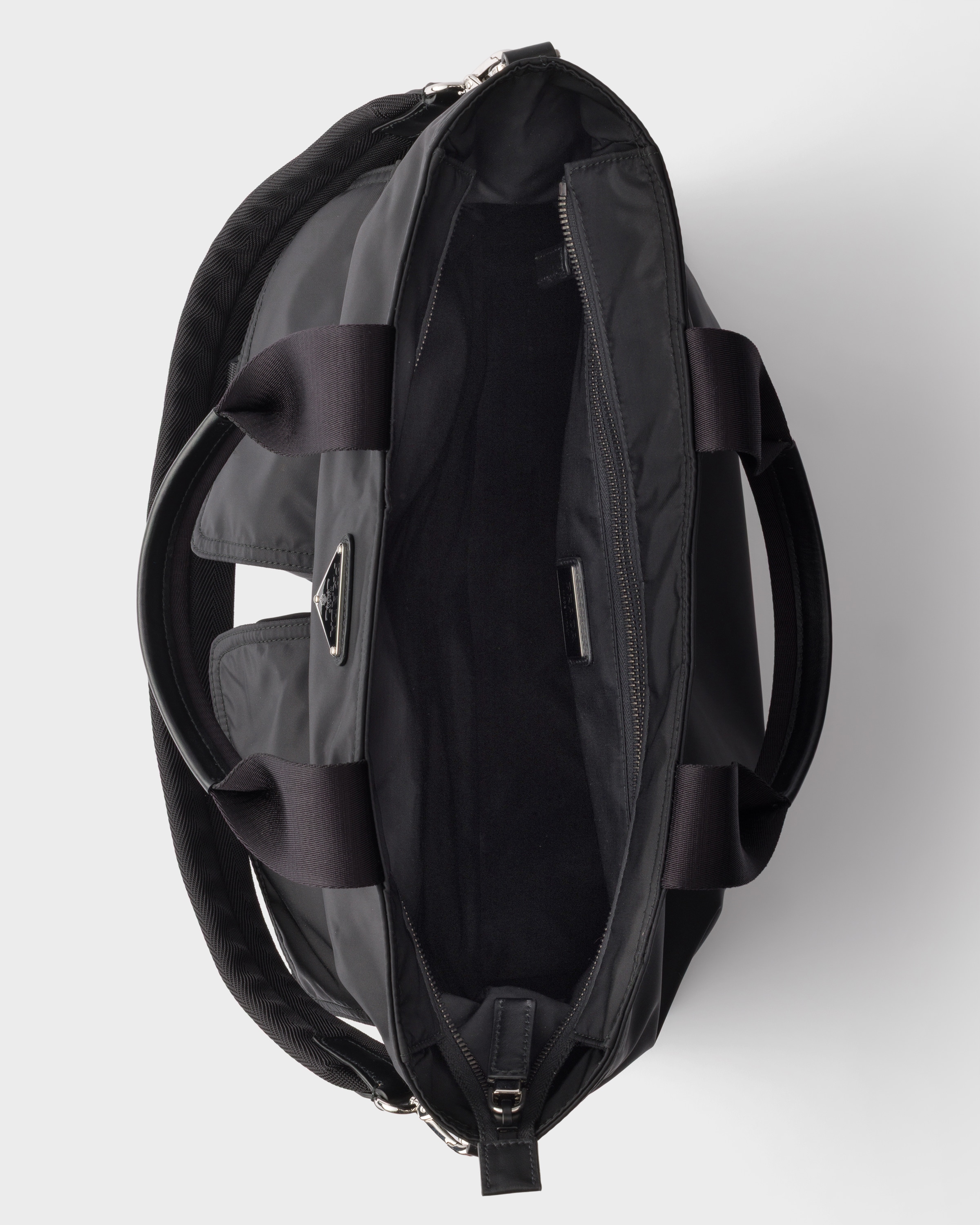 ブラック プラダ エクスプローラ Re-Nylon レザー トートバッグ