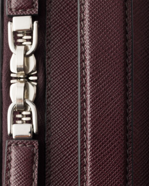 Sac Prada Brique en cuir Saffiano - Bordeaux Sac Prada Brique en cuir Saffiano - Bordeaux