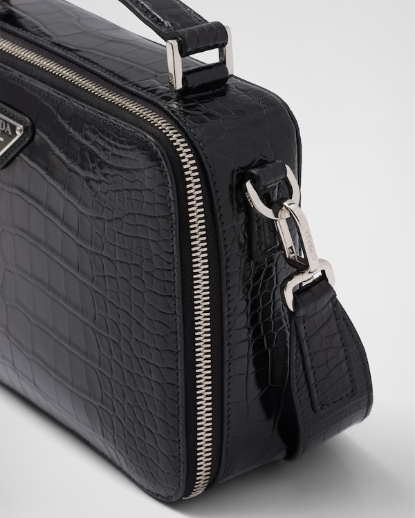 حقيبة "برادا بريك" Prada Brique من جلد تمساح - أسود حقيبة "برادا بريك" Prada Brique من جلد تمساح - أسود