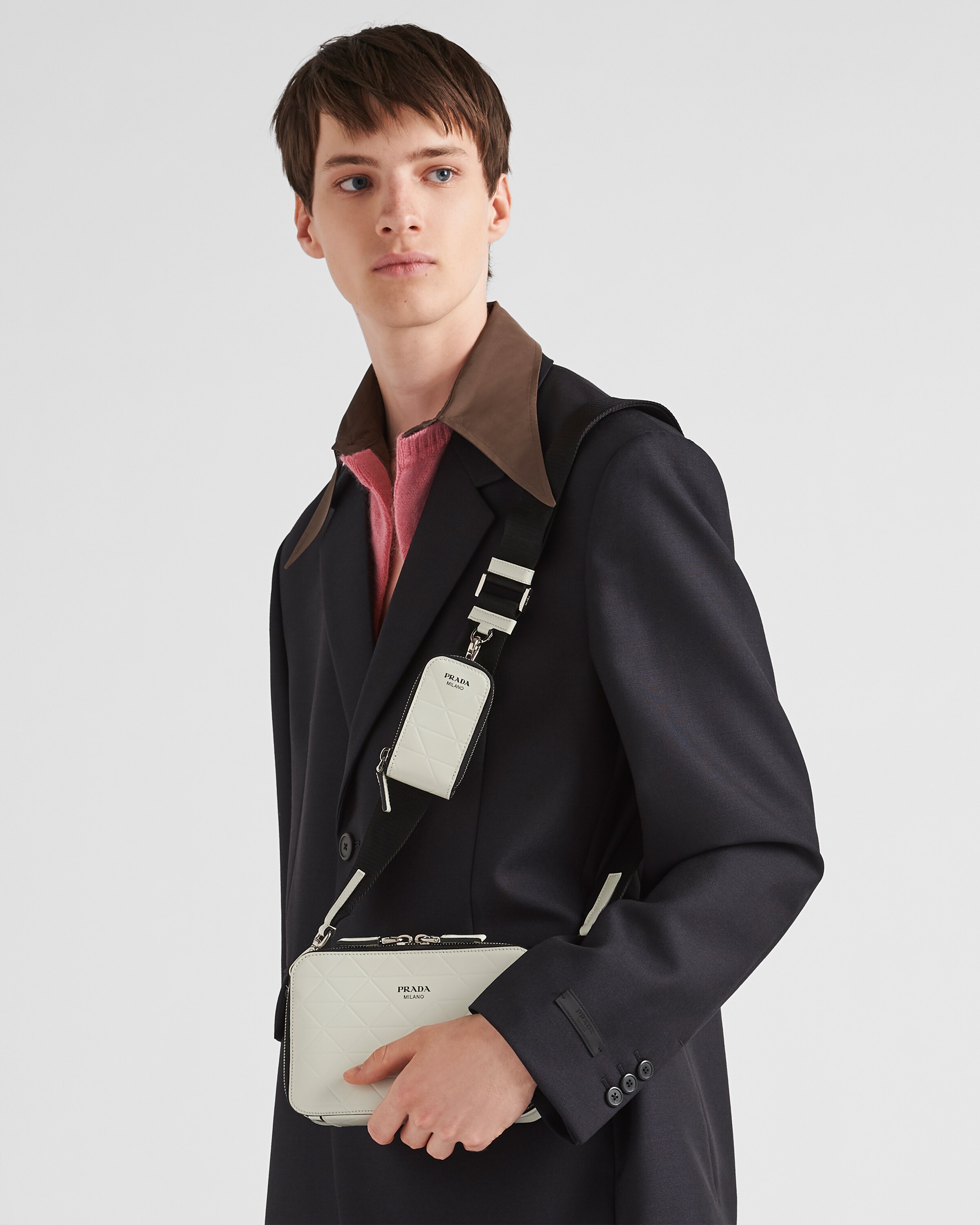 prada messenger bag outfit