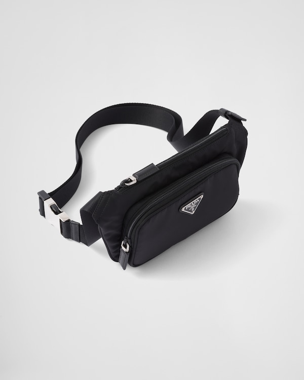 حقيبة كتف من قماش نايلون معاد تدويره وجلد سافيانو حقيبة كتف من قماش نايلون معاد تدويره وجلد سافيانو