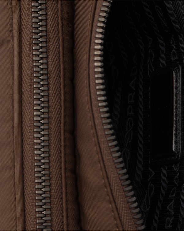 Sac porté épaule en Re-Nylon et cuir Saffiano - Terre De Sienne Sac porté épaule en Re-Nylon et cuir Saffiano - Terre De Sienne