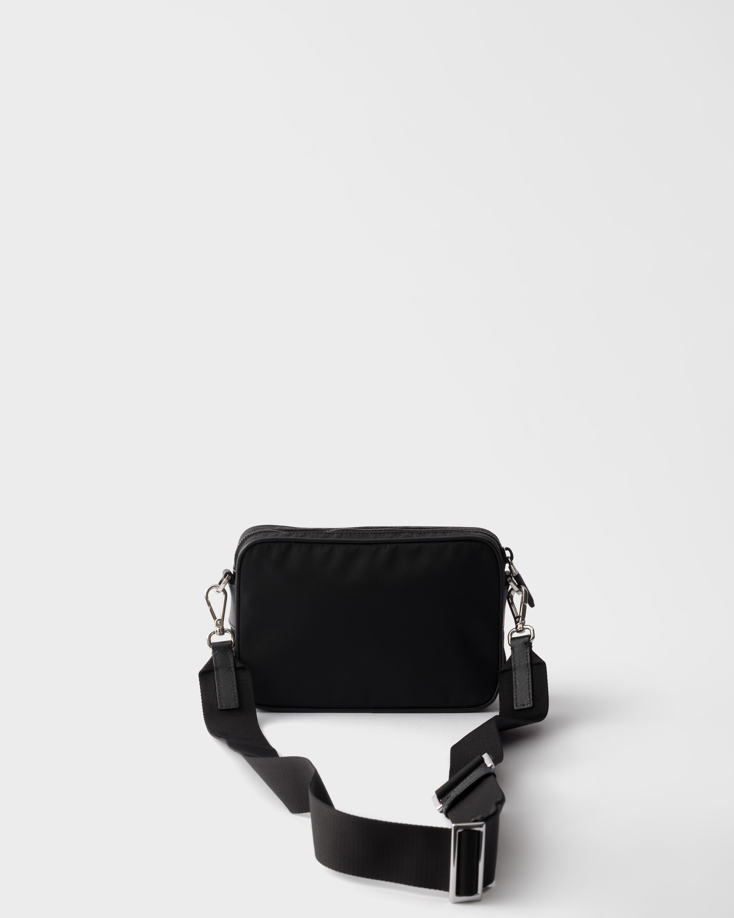 ブラック Re-nylon Xサフィアーノレザー ショルダーバッグ | PRADA - 日本