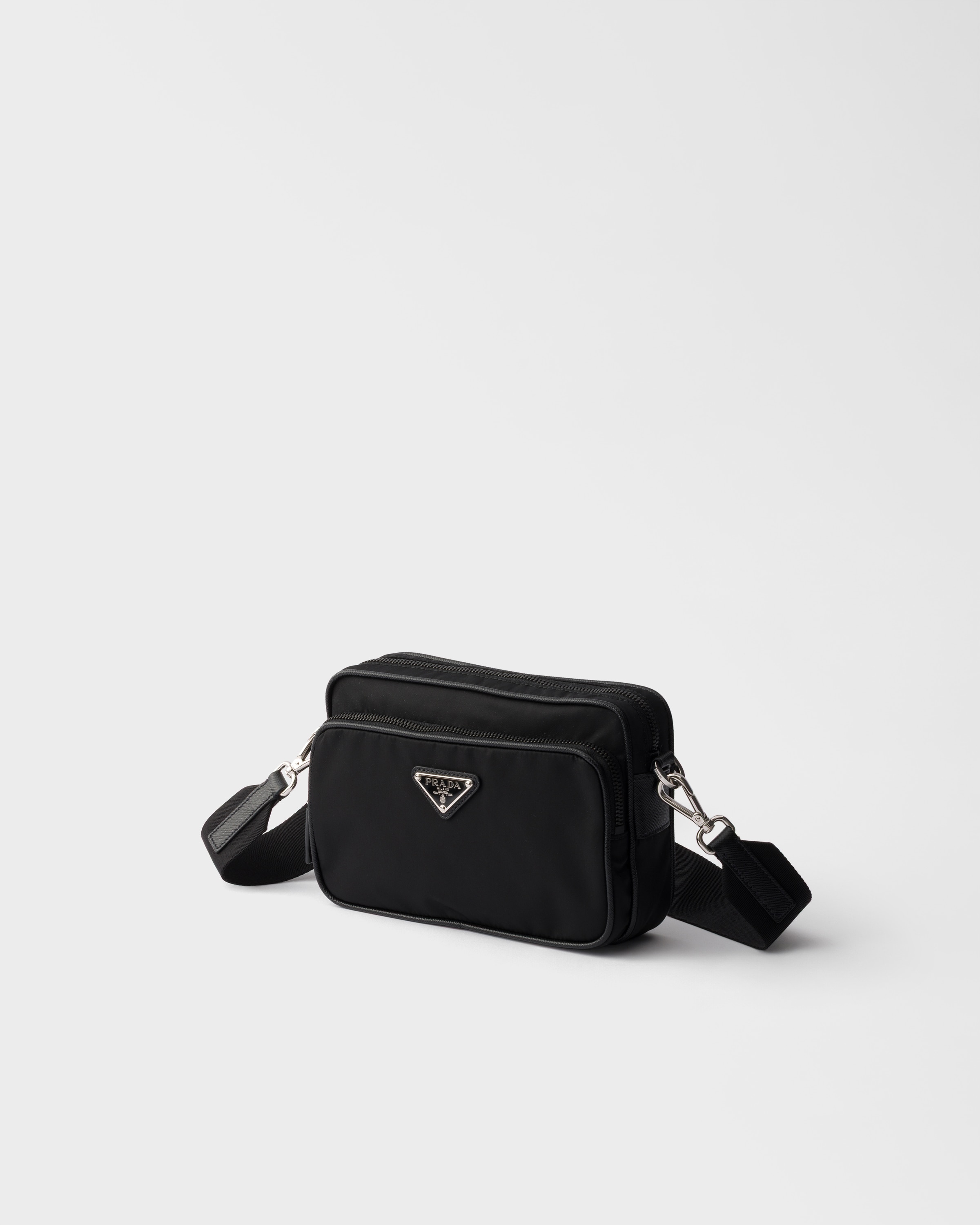 ブラック Re-nylon Xサフィアーノレザー ショルダーバッグ | PRADA - 日本