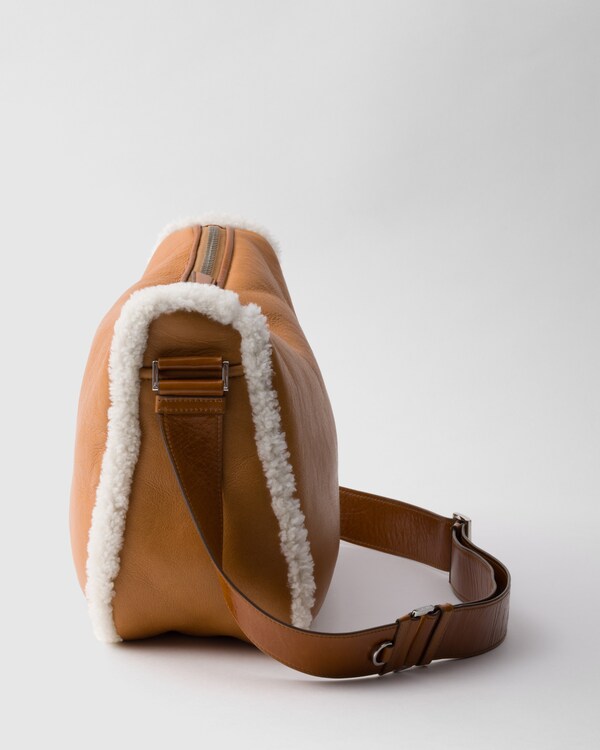 حقيبة كتف من الشيرلينج حقيبة كتف من الشيرلينج