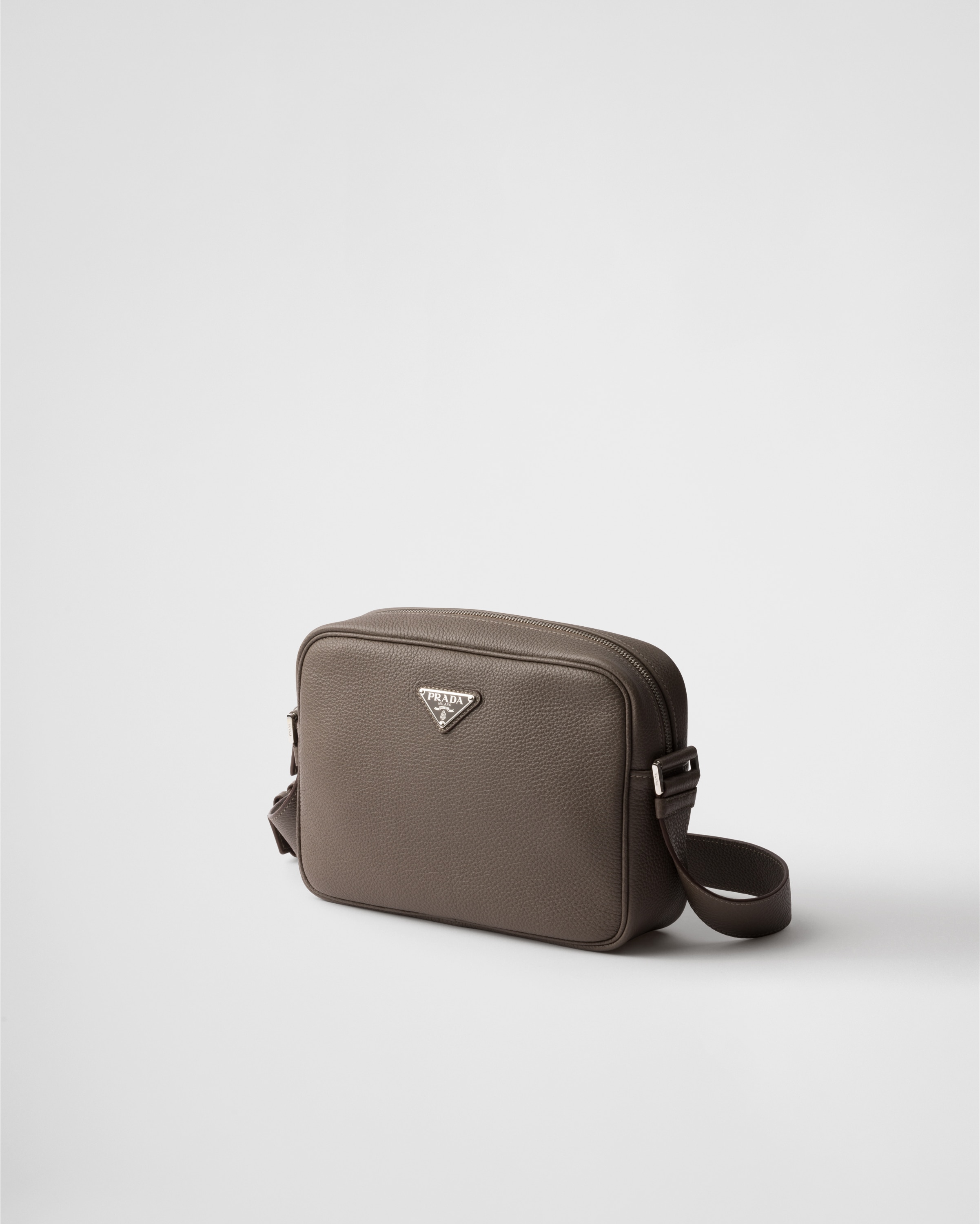 注目の新作☆直営店 PRADA レザー ショルダーバッグ 2VH189 2VH189_2BBE_F0218_V_OOO_SLR.jpg