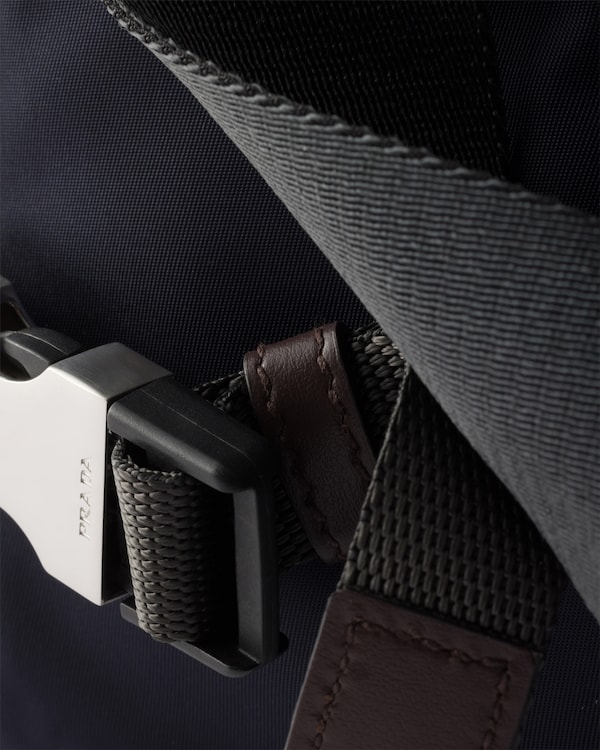 Sac porté épaule Prada Speedrock en Re-Nylon et cuir Sac porté épaule Prada Speedrock en Re-Nylon et cuir