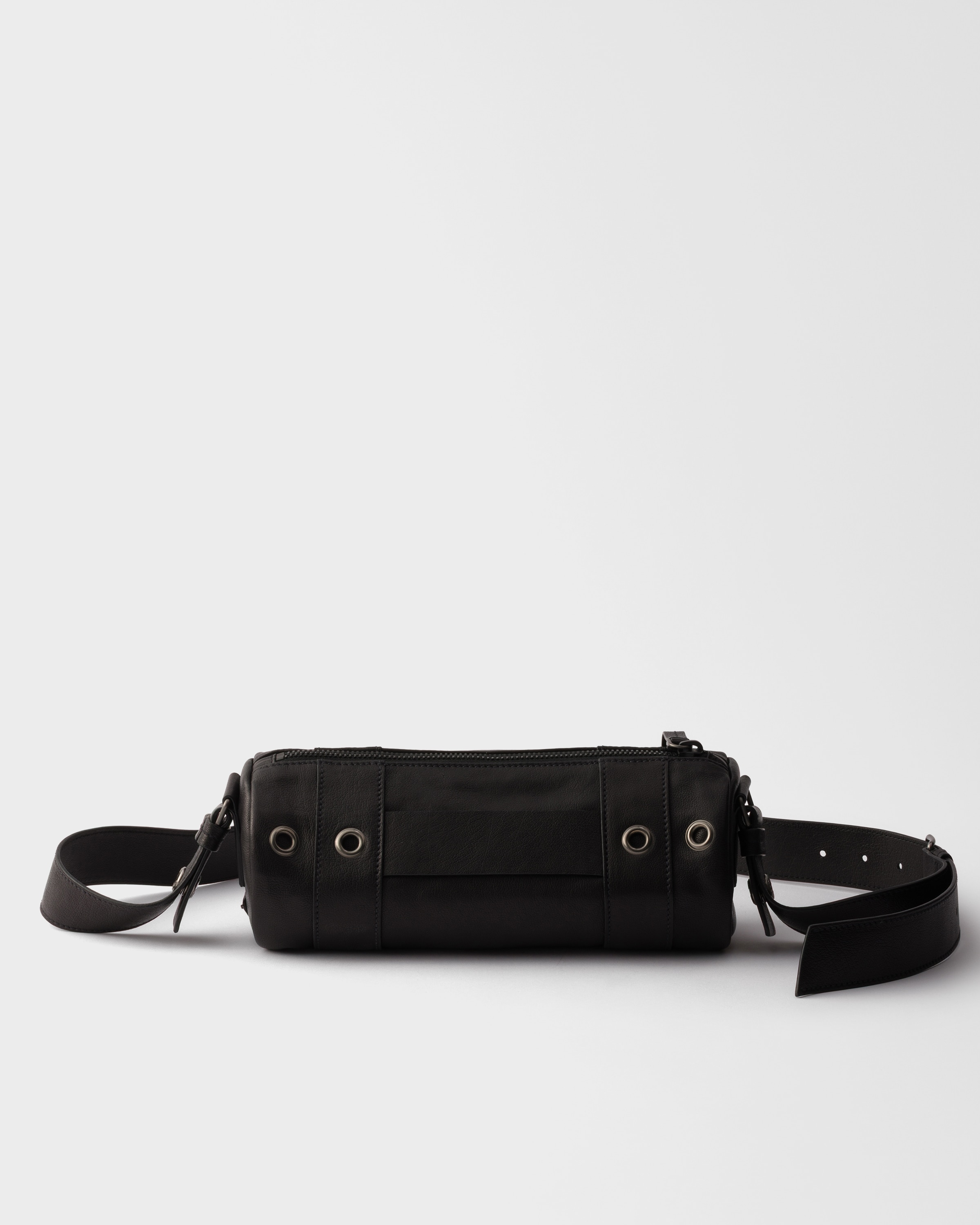 ブラック レザー ショルダーバッグ | PRADA - 日本