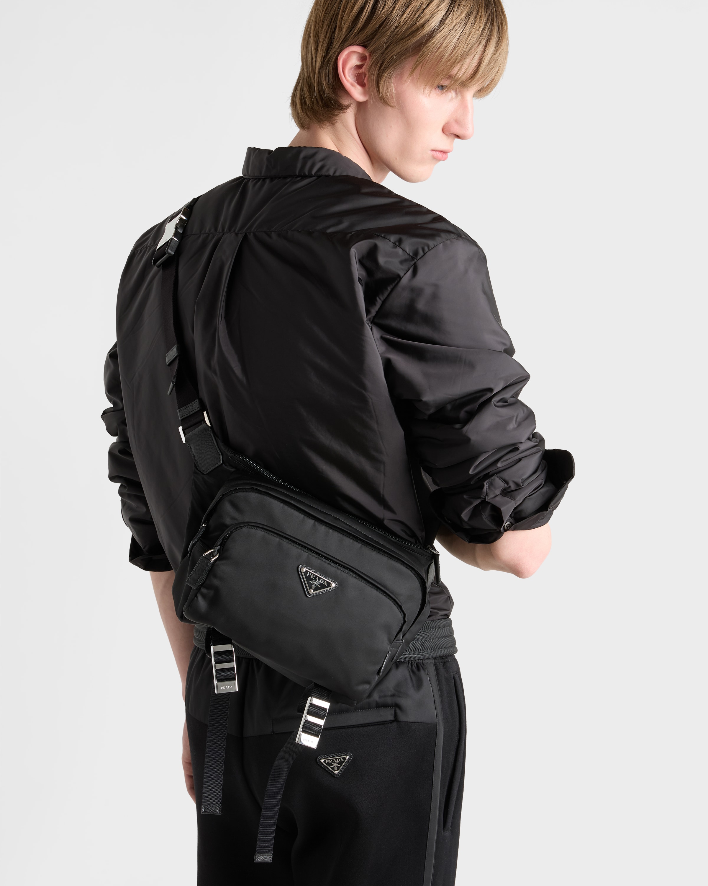 ブラック Re-Nylon xレザー ショルダーバッグ | PRADA - 日本