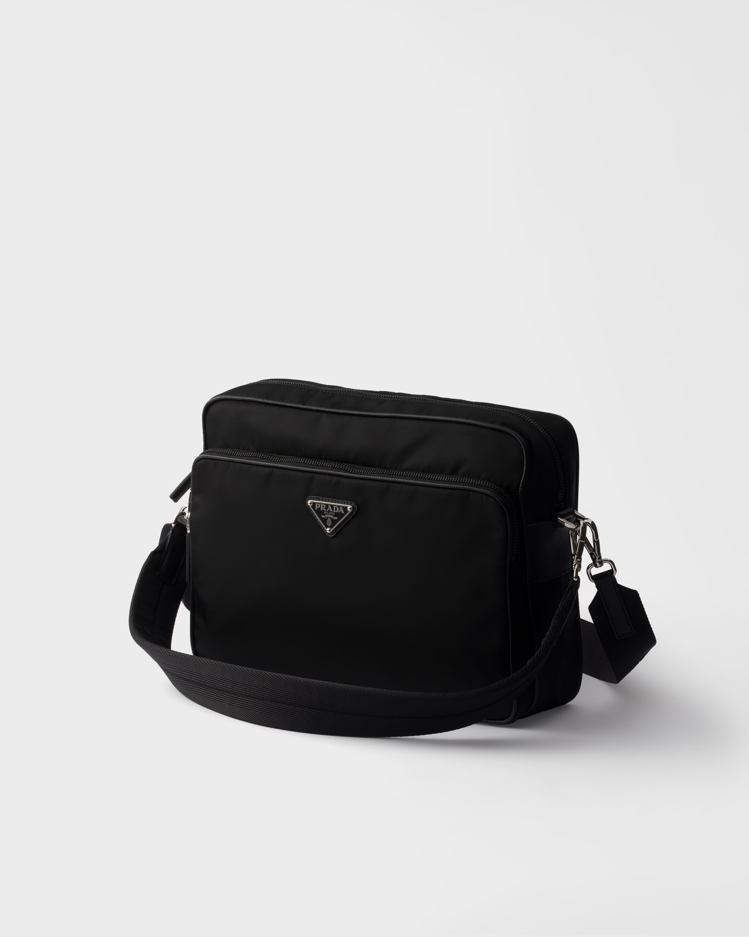 ブラック Re-Nylon xサフィアーノレザー ショルダーバッグ | PRADA - 日本