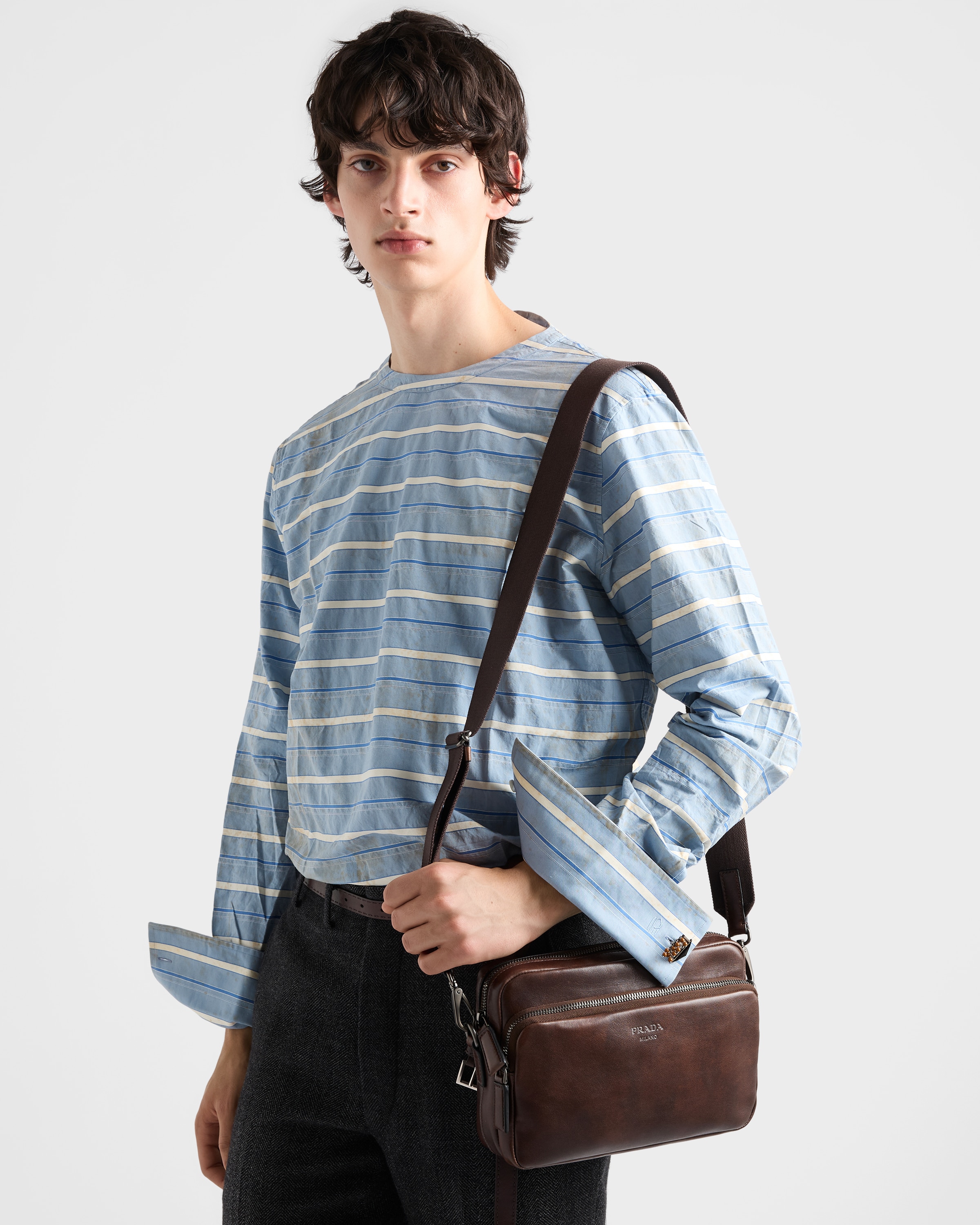 ココアブラウン レザー ショルダーバッグ | PRADA - 日本