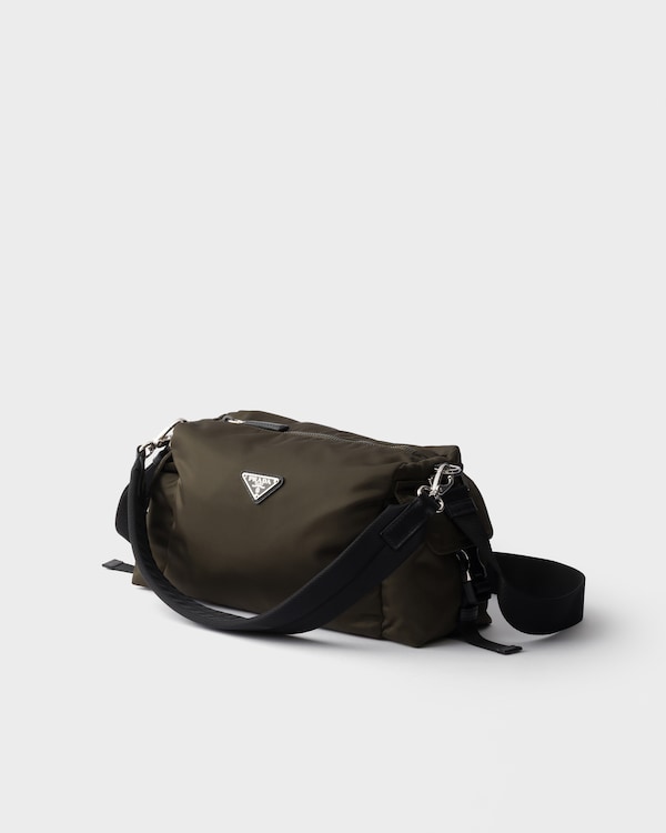 プラダ エクスプローラ Re-Nylon xレザー バッグ - フォレストグリーン プラダ エクスプローラ Re-Nylon xレザー バッグ - フォレストグリーン