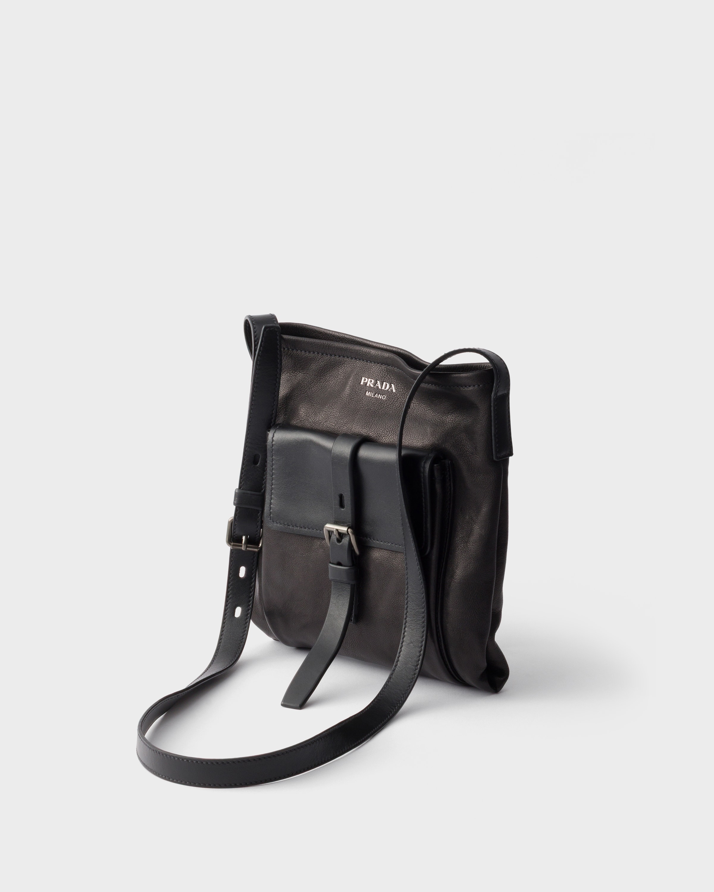 ブラック プラダ ルート レザーショルダーバッグ | PRADA - 日本