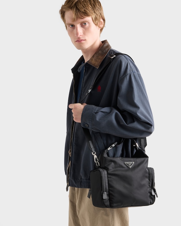 Re-Nylon サフィアーノレザー ショルダーバッグ - ブラック Re-Nylon サフィアーノレザー ショルダーバッグ - ブラック