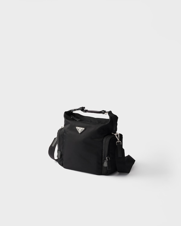 Re-Nylon サフィアーノレザー ショルダーバッグ - ブラック Re-Nylon サフィアーノレザー ショルダーバッグ - ブラック