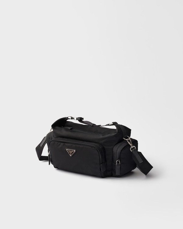 Re-Nylon サフィアーノレザー ショルダーバッグ - ブラック Re-Nylon サフィアーノレザー ショルダーバッグ - ブラック