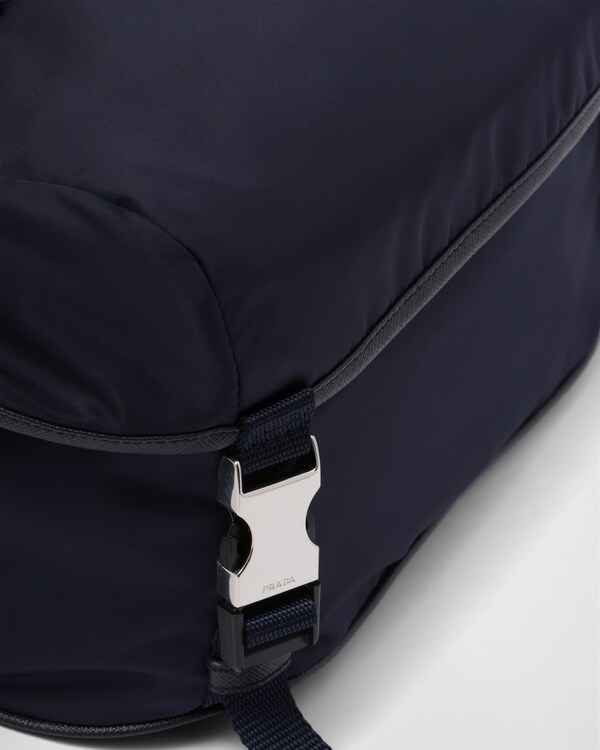 리나일론 및 사피아노 가죽 숄더백 리나일론 및 사피아노 가죽 숄더백