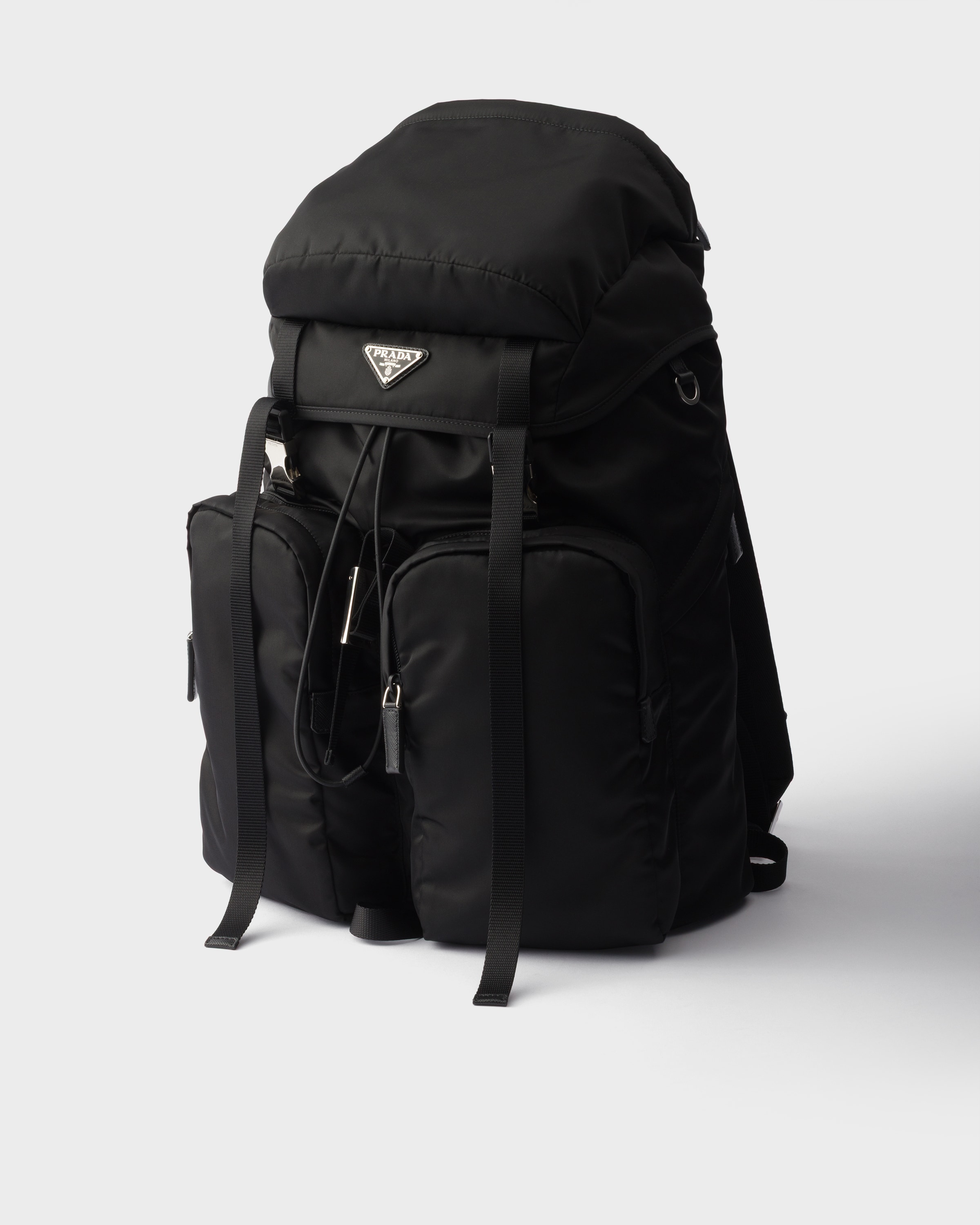 ブラック Re-Nylon xサフィアーノレザー バックパック | PRADA