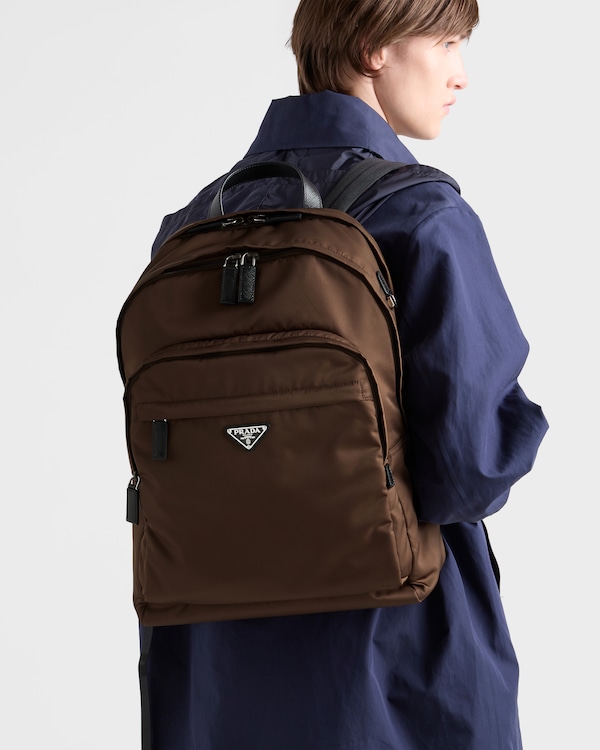 Mochila de Re-Nylon y piel Saffiano - Sienna Mochila de Re-Nylon y piel Saffiano - Sienna