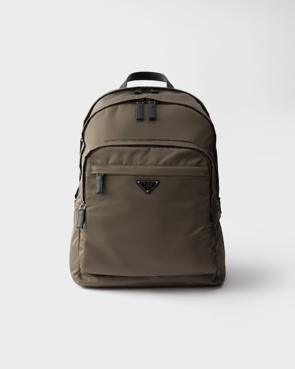 Sac à dos en Re-Nylon et cuir Saffiano - Gris Fumé Sac à dos en Re-Nylon et cuir Saffiano - Gris Fumé