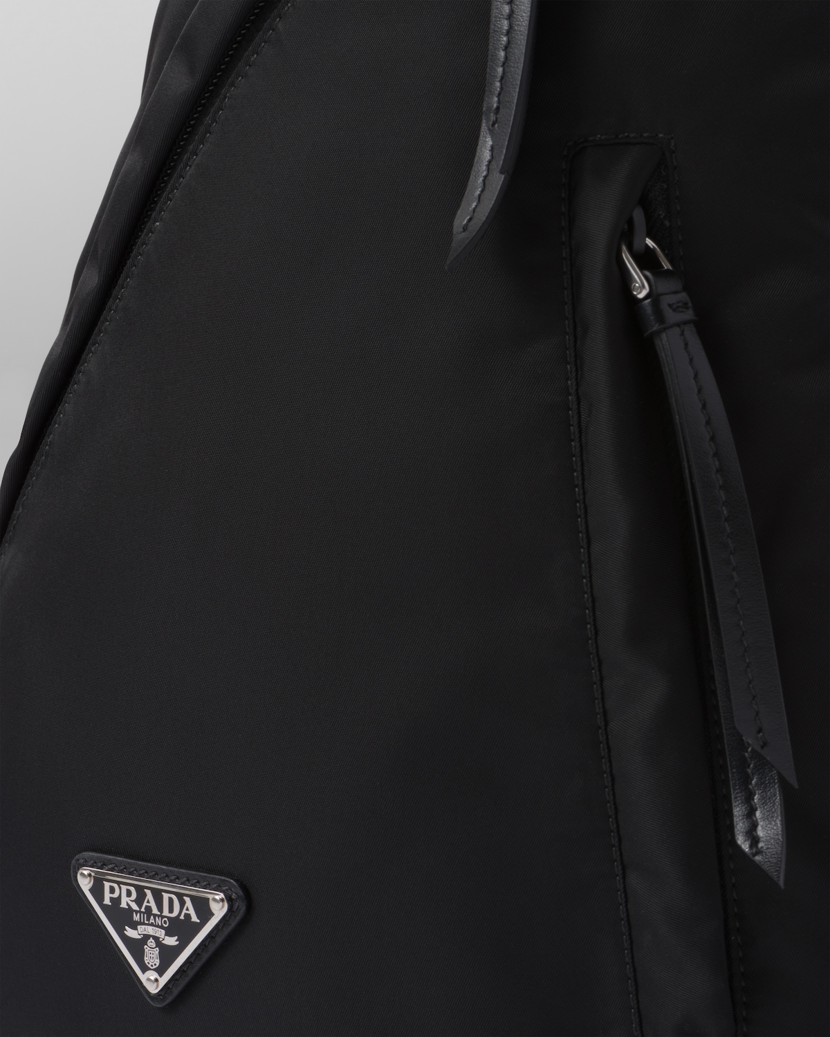 PRADA 25S DRAWSTRING BACKPACK 55 IN BLACK CANVAS LINEN SILVER HARDWARE