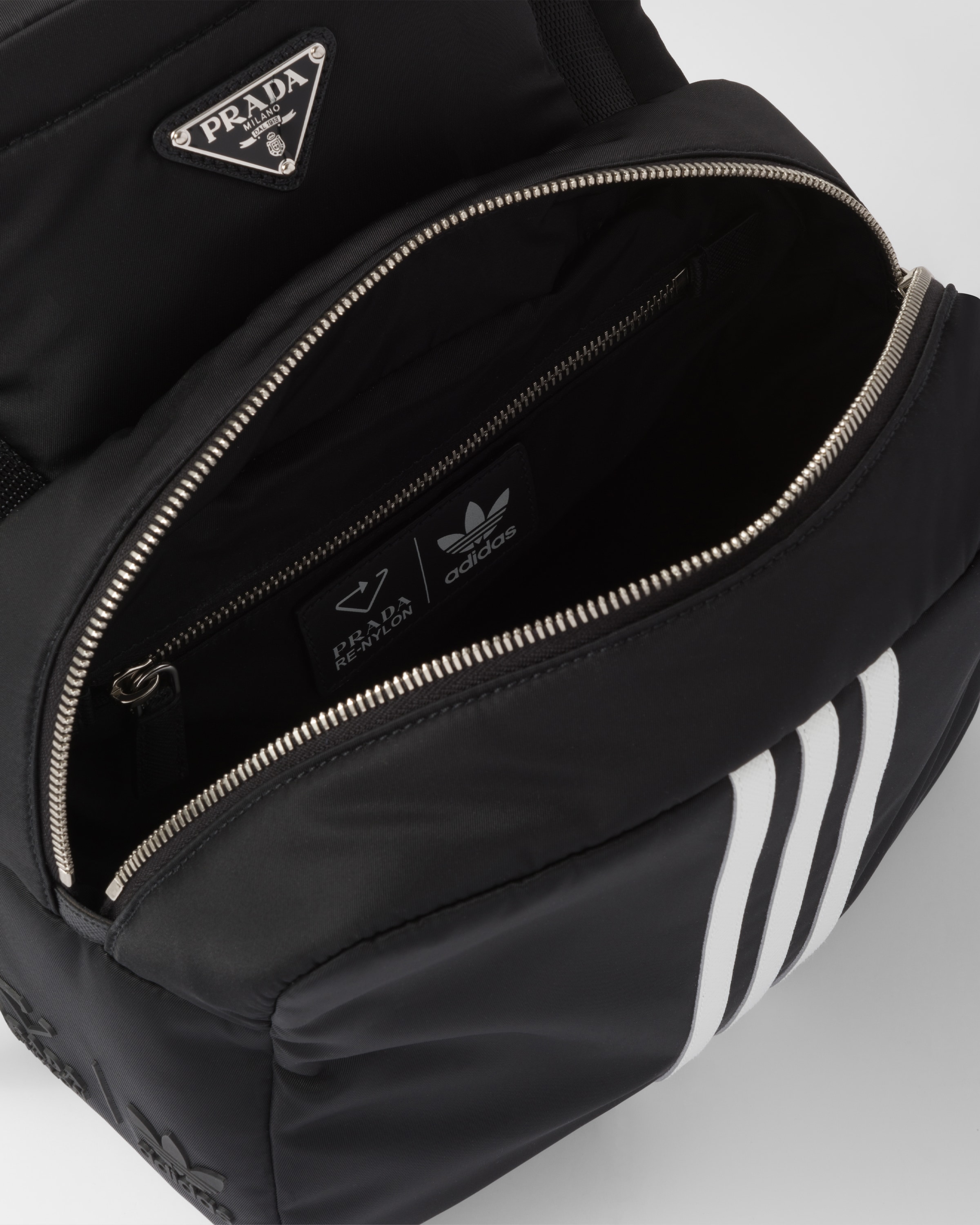 adidas for Prada Re-Nylon バックパック