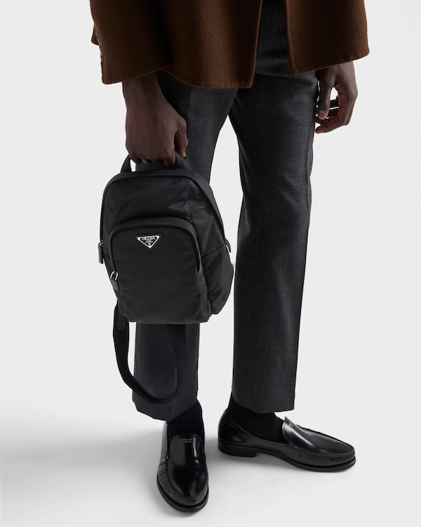 Sac à dos en Re-Nylon et cuir Saffiano - Noir Sac à dos en Re-Nylon et cuir Saffiano - Noir