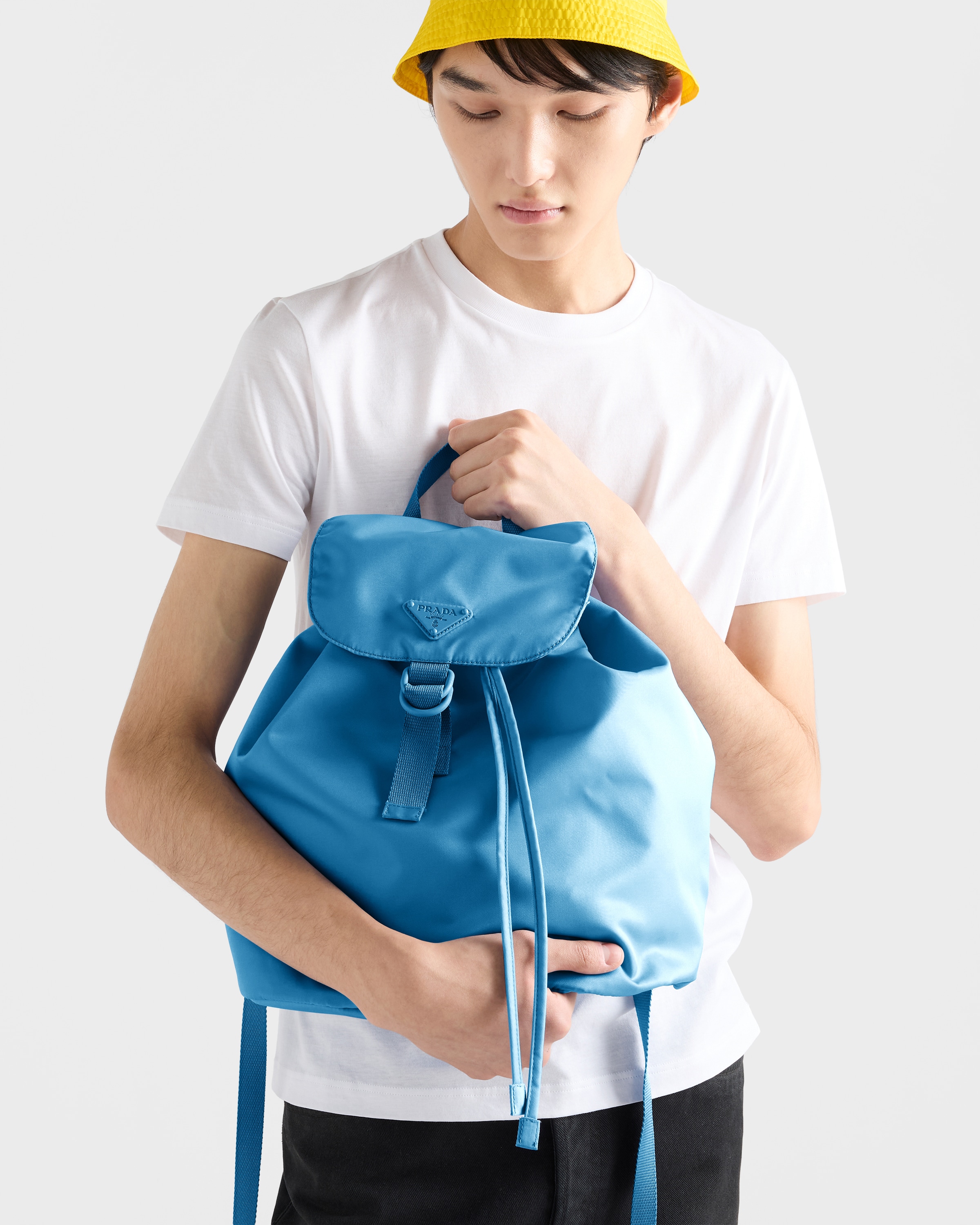 ライトブルー Re-nylon バックパック | PRADA - 日本