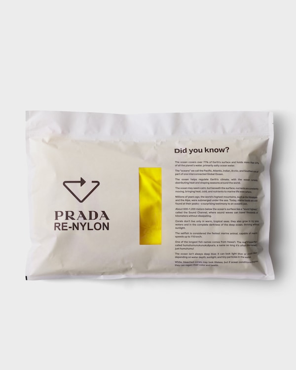 Sac à dos à cordon en Re-Nylon - Jaune Soleil Sac à dos à cordon en Re-Nylon - Jaune Soleil