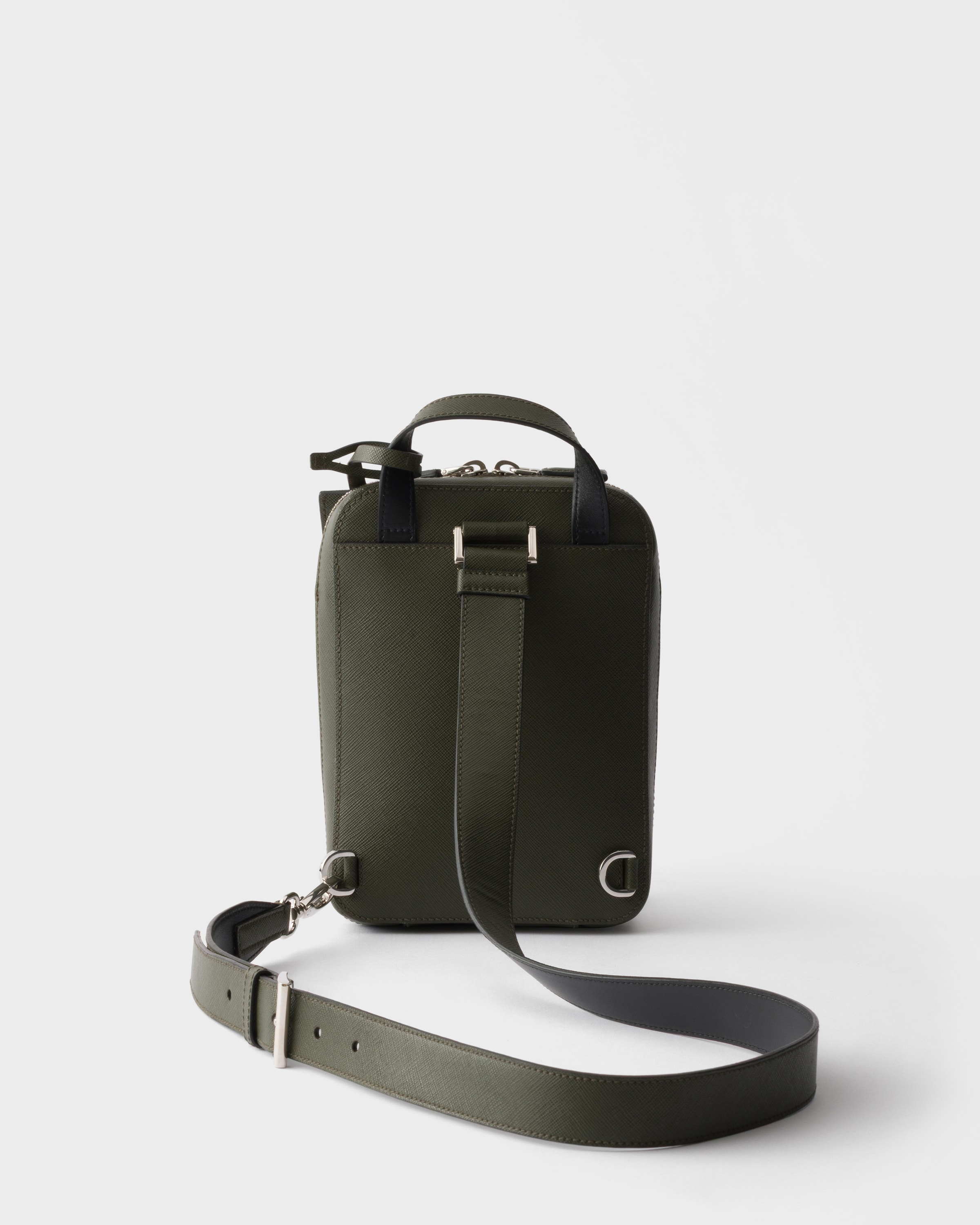 フォレストグリーン サフィアーノレザー バックパック | PRADA - 日本