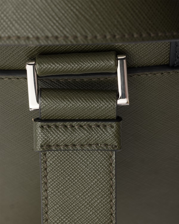 Sac à dos en cuir Saffiano - Vert Forêt Sac à dos en cuir Saffiano - Vert Forêt