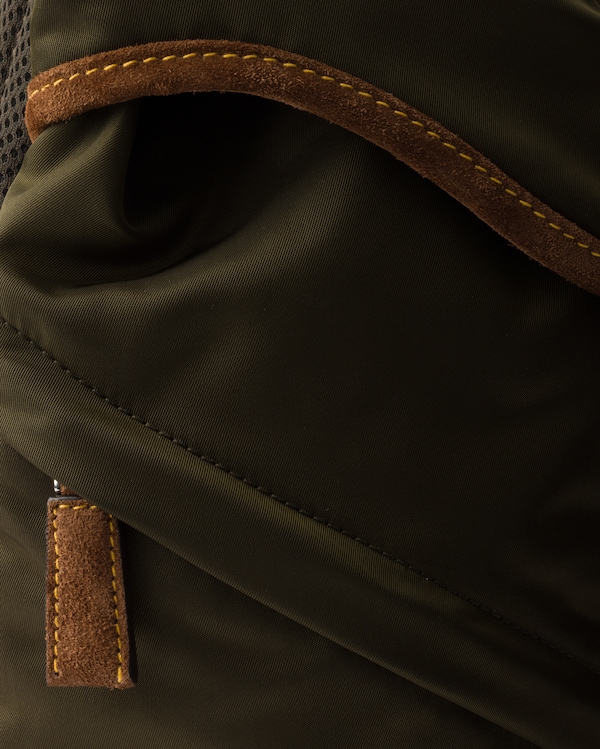 Sac à dos en Re-Nylon et veau velours - Vert musc/Cacao Sac à dos en Re-Nylon et veau velours - Vert musc/Cacao