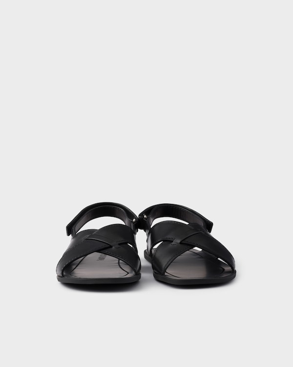 Decò leather crisscross sandals Decò leather crisscross sandals