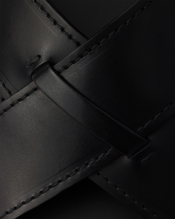 Decò leather crisscross sandals Decò leather crisscross sandals