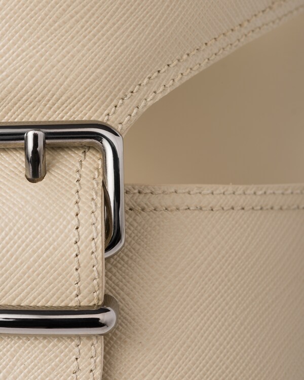 صنادل جلد سافيانو - بيج صحراوي صنادل جلد سافيانو - بيج صحراوي